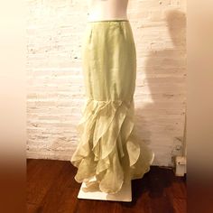 Tadashi Shoji Collection 100% Silk Ruffled Mermaid Maxi Skirt Mint Green Womens Size 2 Mermaid Maxi Skirt, Mint Green Color, Tadashi Shoji, Green Color, Mint Green, Green Colors, Maxi Skirt, Womens Skirt, Size 2