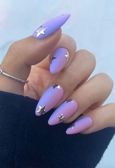 These are the most AMAZING lavender star nails acrylic almond, which include cute star nail art designs, elegant light purple star nail ideas, almond star nails, cute purple star nail designs, and simple star nails among other cute nail ideas that are anything but basic. Virgo Nails, Fantastic Nails, Lavender Nails, Nail Art For Beginners, Round Nails, Star Nails, Minimalist Nails, Nail Art Tutorial