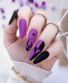 Almond Nails Designs Black, Nails Designs Black, Gothic Stuff, Tie Dye Nails, Gothic Nails, Trendy Nail Art Designs