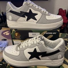 The Conditions Is Good Brand New Grey Bapestas, Bape Star Shoes, Shoes To Get, Jordan Shoes Men, Women Nike Shoes, Shoes Air Max, Bape Sneakers