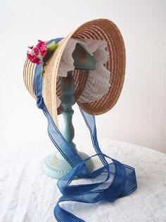 Topi Vintage, Ribbons Flowers, Princesa Sophia, Happy Hat, Regency Dress, Regency Fashion, Victorian Costume