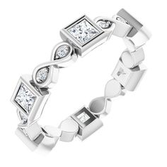 a white gold ring with three princess cut diamonds on the sides and an intertwined band