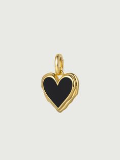 Enchanting Black Onyx Heart Pendant – Shop Now Luxury Jewelry Brands, Travel Wear, Black Onyx Stone, Mineral Stone, Ring Pendant Necklace, Recycled Silver, Onyx Stone, Pendant Rings, Apartment Ideas