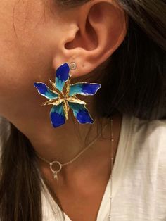 DETAILS Vacation Flowers decor Stud Alloy Flowers Decor, Design Earrings, Flower Design, Flower Decorations, Flower Designs, Color Patterns, Blue Black, Blue Color, Drop Earrings