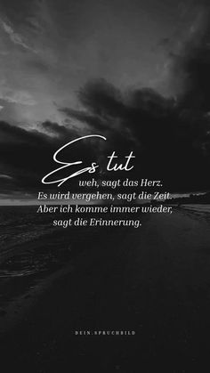 a black and white photo with the words so tut on it, in german