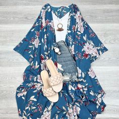 Flutter into fashion with our Floral Butterfly Sleeve Kimono! Featuring a beautiful butterfly print and flowy sleeves, this kimono is the perfect addition to any outfit. Soar with style and embrace your inner free spirit. Flowy V-neck Kimono For Day Out, Fall Rayon Kimono With Kimono Sleeves, Casual V-neck Kimono With Boho Print, Summer Kimono With Kimono Sleeves For Brunch, Summer Printed Kimono For Brunch, Flowy Kimono For Fall Vacation, Flowy Fall Kimono For Vacation, Spring Summer Kimono For Brunch, Summer Brunch Printed Kimono