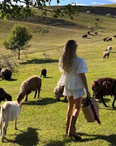 Cows Aesthetic, Cottagecore Fits, Countryside Outfit, Countryside Girl, Countryside Fashion, Countryside Aesthetic, Countryside Life, Nostalgia Childhood, Countryside Style