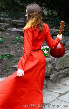 "Cotte - medieval dress, main dress worn under outer garments. 13th Century Europe. It has long, tight fitted sleeves. The upper part of Cotte is little baggy - tailored to the figures by belt (not included in the dress) according to the requirements of the medieval fashion. Bottom of the dress is very wide - about 4 meters. If you have never tried to wear such clothes, then this is your chance! Comfortable, perfect dress for summer. Despite the 21st century, you can always wear a casual medieva Elves Dress, Wide Dress, Elf Dress, Medieval Woman, Medieval Gothic, Attractive Dresses, Gothic Witch, Medieval Dress, Medieval Fashion