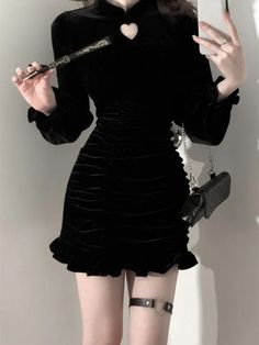 Evening Short Dresses, European Gothic, Harajuku Grunge, Edgy Dress, Women Robe, Short Dresses For Women, Egirl Clothes, Velvet Bodycon Dress, Clothes Stand