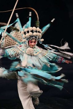 Pekin Opera, Beijing Opera, Remote Places, Peking Opera, Chinese Folk Art, Chinese Dance, Chinese Element, Chinese Opera, World Dance