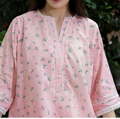 Designs Of Neck For Suits, Kurta Style Shirts For Women, Neck Designs For Lawn Suits, Neck Design For Lawn Dress, Lawn Suit Neck Design, Ethnic Kurtis Design, Lawn Suit Design 2024, New Neck Design 2024, Suit Kurta Design