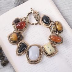 🧿Chunky Bracelet🧿 YOU WILL RECEIVE: 🧿1 x Chunky Bracelet🧿 ✨DIMENSIONS:✨ Width: 2.5in Length: 7.5in SHIPPING:📦 8 - 12 Business Days 30 Day RETURN POLICY 🌈COLORS:🌈 Dark Blue Red Yellow Green Black Light Blue White Enjoy :) Trendy Brown Metal Bracelets, Chunky Adjustable Metal Jewelry, Chunky Adjustable Bracelet Gift, Adjustable Chunky Bracelet For Gift, Trendy Chunky Adjustable Jewelry, Trendy Adjustable Chunky Jewelry, Mini Bracelet, Bracelet Summer, Chunky Bracelet