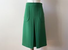 Vintage 70s Green women's skirt, high waisted women's A line knee length skirt with pockets, hippie festival outfit, gift idea for her, size medium Label size: EUR 38 Measurements: Waist: 29" Length: 28" Please check measurements to insure a proper fit. Remember to allow yourself some extra room for movement. You can compare these with something from your closet that fits you well. Please convo me if you need additional measurements. Condition: very good Vintage Condition SHIPPING * I ship world Hippie Festival Outfit, 70s Green, Hippie Festival, Skirt With Pockets, Extra Room, Knee Length Skirt, Skirts With Pockets, Festival Outfit, Buy Vintage