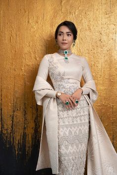 Burmese Wedding Dress, Cute Myanmar Dress Design, Burmese Wedding, Burmese Outfit, Myanmar Wedding, Pool Photoshoot, Thai Silk Dresses