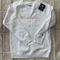 Girls Champion Sweatshirt Size Xl New With Tags Champion Hoodie Cream, Champion Sweater Women, Cute Champion Sweatshirts, Champion White Sweatshirt, Cute White Sweatshirt For School, Cute White School Sweatshirt, Relaxed Fit White Tops For School, White Relaxed Fit Top For School, White Pre-shrunk Cotton Sweatshirt