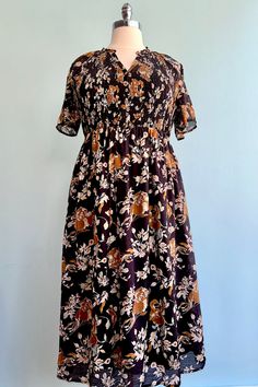 Short Sleeve Midi Dress, Pink Floral Print, Midi Length Skirts, Midi Short Sleeve Dress, Black Midi, Floral Short, Sleeve Midi Dress, Blue And Pink, Wedding Wear