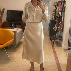 Selling This As A 2 Piece Set Because The Top And Bottom Match Perfectly But They Are From 2 Different Brands. Ive Been On The Hunt For A Silk / Satin Finish Two Piece Set Like This Forever But I Lost Weight And Now They’re Too Big On Me Before I Even Got To Wear It Blouse: Long Sleeve Button Up In Size L For A Breezy Flowy Look Shoulder To Shoulder: 16” Shoulder To Wrist: 24” Length: 27” Skirt: Midi Length, Elastic Waist And Side Zipper Closure By Rachel Zoe And Nwt Waist Width: 14” Length: 31. Champagne Silk Skirt, Silk Skirt And Blouse, Skirt And Blouse Set, Silk Long Sleeve Blouse, Long Skirt Outfits, Outfits Modest, Blouse Long Sleeve, Skirt And Blouse, Skirt Midi