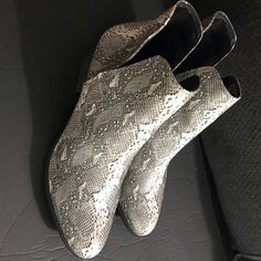 Nwot These Beauties Are Sure To Get You Compliments 1-3/4 Inch Heel Great For A Night Of Line Dancing Grey White And Black Faux Snake Skin Snake Cowboy, Crochet Shoes, Line Dancing, 4 Inch Heels, Shoes Heels Boots, Snake Skin, Cowboy Boots, Shoes Women Heels, Grey And White