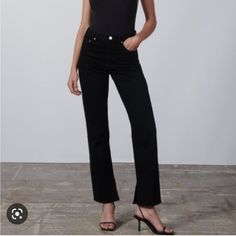 Nwot Selling Only Bc It Is Too Big Straight Leg No Flaws Pure Black, No Fading, No Flaws Black 90s Style Jeans For Summer, Black Jeans For Everyday Summer Wear, Everyday Black Summer Jeans, Classic Black Jeans For Summer, Classic Black Summer Jeans, 90s Style Mid-rise Black Jeans, Slim Denim, Pure Black, Denim Color