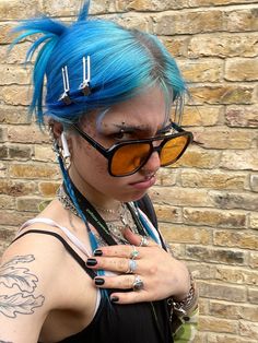 Quirky Hairstyles Medium, 2023 Dyed Hair, Teased Hairstyles, 90s Punk Hair, Edgy Hair Styles, Short Blue Bob, Alternative Hair Styles, Y2k Hairstyles For Short Hair, Cyberpunk Hair