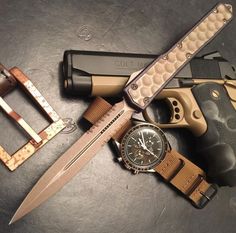 Edc Carry, Edc Tactical, Tac Gear, Tactical Gear Loadout, Combat Gear, Tactical Equipment, Pocket Dump, Edc Knife, Cool Knives