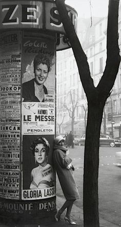 1960.....PHOTO DE FRANK HORVAT.....GREEN EYES 55.TUMBLR...... Frank Horvat, Robert Doisneau, Old Paris, Paris Vintage, I Love Paris, Photos Vintage, Vintage Paris, Black White Photos, Bw Photo