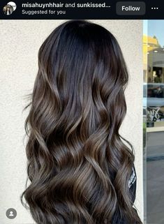 hair inspo, brunette hair, brunette highlights, caramel, mocha, expensive brunette Cold Highlights Brown Hair, Brunette Highlights Caramel, Cold Brunette Hair, Classy Highlights, Hair Brunette Highlights, Hair Inspo Brunette, Dark Brown Long Hair, Expensive Brunette, Brown Long Hair