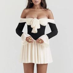 Alondra - White & Black Off The Shoulder A - Line Dress - Model Mannequin All Black Dress, Cream Skirt, Club Party Dresses, Corset Mini Dress, Flare Sleeves, Estilo Preppy, Pleated Mini Dress, Backless Mini Dress, Mini Dresses For Women