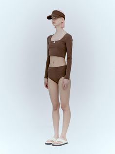 This is a feminine and comfortable swimwear by Rest&Recreation that is made out of high quality and sturdy material. With distinctive mood of the design and comfortable wear, you can style it for your summer outfit.- 2 way stretch fabric with comfortable wear- RR symbol logo on the top front- Lettering logo print on the back bottom- Feminine and comfortable wear Brown Seamless Bottoms For Beach, Seamless Brown Bottoms For Beach, Seamless Brown Beach Bottoms, Brown Stretch Swimwear For Pool, Brown Seamless Swimwear For Pool, Stretch Brown Swimwear For Pool, Brown Stretch Beachwear Swimwear, Brown Stretch Swimwear For Swimming, Stretch Brown Swimwear For Swimming