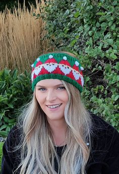 The countdown for Christmas is soon to start.  Are you ready for Santa?  Get a head start on this adorable headband.  Enjoy expressing yourself through knitting one of our fun headband and beanie designs with various colour choices to make it your own. These patterns are based on Fair Isle and Stranded Colorwork knitting styles. All headbands are knit on circular needles which make them seamless to give you a professional looking result. Headbands and beanies are functional ear warmers for those Christmas Hats Knitting Patterns, Countdown For Christmas, Stranded Colorwork Knitting, Knitting Styles, Earwarmer Knitting Patterns, Embroidered Pictures, Stranded Knitting Patterns, Stranded Knitting, Trendy Headbands