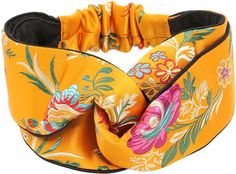 Beautiful Tokyo Printed Silk Knot Headband - Gucci Hair Accessories Yellow Hair Accessories, Gucci Yellow, Pola Topi, Tokyo Print, Knotted Headwrap, Yellow Headband, Autumn Shoes, Gucci Women