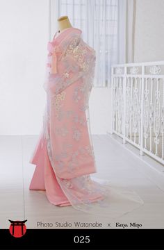 Pink Kimono Traditional, Japan Party, Cosplay Design, Bride Ideas, Lookbook Inspiration, Barbie Dress Fashion, Rich Family