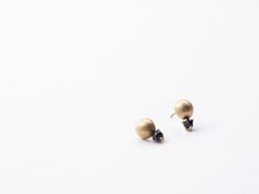 Double Dot Studs in black spinel by Sara Golden Dainty Studs, Black Spinel, Metal Casting