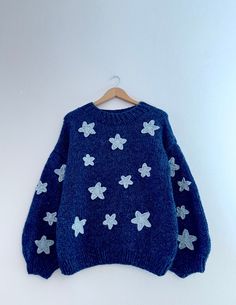 Coraline Star Sweater. You'll feel the coraline vibe when you wear this sweater. 📌Please write your mobile phone number in the 'order note' section. Please indicate this in the "order note" if you are buying for men. ✨️Crop version length: 50 cm/20" ✨️Oversized Longer version length: 58 cm / 22.8" ✨️ Sleeve length from shoulder to ankle: 52-53 cm/ 20.5" Sleeve and body lengths are knitted in the standard way. Let me know if you are taller than normal people or if you have longer arms. 📢 For th Coriline Sweater, Marcilene Sweater, Luz Noceda Sweater, Cute Blue Sweater, Coraline Jumper, Coraline Clothes, Coraline Star Sweater, Coraline Sweater, Ocean Sweater