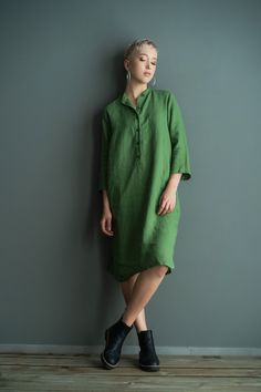 Linen shirt tunic with pockets The tunic is made of soft green linen We sew it in sizes S M L Amelia is 176 cm tall and wears size S Tunic dimensions measured flat: bust circumference S/100 cm M/104 cm L/108 cm hips S/110 cm M/114 cm L/118 cm tunic length 104 cm sleeve length 49 cm Material: 100% linen Green Linen Daywear Dress, Casual Green Tunic Dress, Bohemian Green Dresses With Buttons, Casual Green Shirt Dress With Pockets, Green Linen Long Sleeve Dress For Beach, Green Short Sleeve Bohemian Linen Dress, Green Casual Spring Tunic, Green Linen Dress For Daywear, Green Casual Tunic For Spring