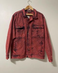 Vintage Jean Jacket  - Rare  - Made in Canada  - 80s vintage  - Acid wash design  - Rusty colour way  - Pocketed  Size: Large (fits oversized)  Good vintage condition  No rips or holes  No stains 90s Style Relaxed Fit Denim Jacket With Long Sleeves, Vintage Washed Outerwear For Streetwear, Oversized 90s Long Sleeve Denim Jacket, 90s Oversized Long Sleeve Denim Jacket, Oversized 90s Denim Jacket With Long Sleeves, Oversized 90s Denim Jacket For Fall, 90s Oversized Denim Jacket For Fall, Vintage Oversized Outerwear With Pockets, Oversized 90s Denim Jacket For Streetwear