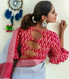 Shagun Blouse Designs, Indian Blouse Designs, Cotton Blouse Design, Backless Blouse Designs, Blouse Back Neck Designs, Blouse Design Images, Sari Blouse Designs, Indian Saree Blouses Designs