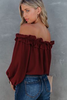 Red Puff Sleeve Ruffled Off Shoulder Blouse Fashion 1910, Off Shoulder Shirt, Mini Necklace, Quilted Puffer Jacket, Chiffon Long Sleeve, Shoulder Shirts, Knit Jacket, Chiffon Fabric, High Waisted Denim