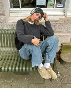 Birkenstock Outfit Winter, Boston Clogs Outfit, Birks Outfit, Birkenstock Boston Outfit, Clog Outfit, Boston Outfits, Birkenstock Outfit, November 2, Birkenstock Boston