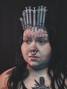 8 Sick Makeup Look, Venom Makeup, Makeup Artist Aesthetic, Wound Makeup, Alt People, Goth Makeup Looks, Nightmare Fuel, Horror Photography, Makeup Scary