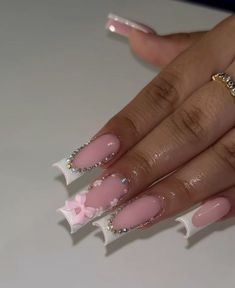 Wolf Nails, White Nail Inspo, Hex Color Palette, Acrylic Nails Designs, Bling Acrylic Nails, Nail Idea, Nail Files, White Nail, Short Acrylic Nails Designs