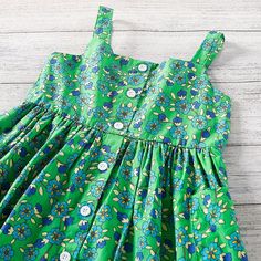 *Title: Toddler Girl Floral Cami Dress*Ketword tag: dropship kids clothing* Fabric: Cotton * Season: Summer * Thickness: Regular * Care Label: On the inside * Package Include: 1 Pieces Cute Green Dress For Dress-up, Green Cotton Sundress, Cute Green Dress For Playtime, Cute Green Dresses For Playtime, Cute Green Dresses For Casual Wear, Green Casual Dress For Playdate, Casual Green Dresses For Playdate, Green Cotton Dress For Babies, Green Cotton Dress For Dress-up