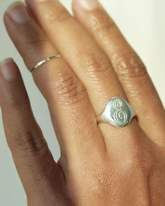 A perfectly proportioned and classic signet ring. A true wear-for-forever piece. Birthday Treats, Engraved Rings, Signet Ring, Personalized Jewelry, Jewelry Sets, Jewelry Gifts, Pick Up, Ring Size, In Store