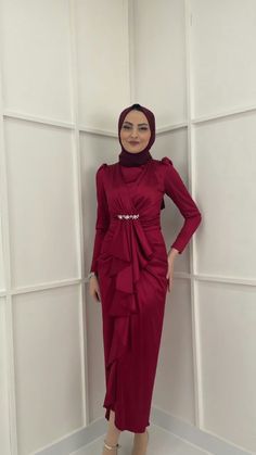 Dress Hari Raya, Dress Draperi, Kurung 2023, Gaun Bridesmaid Hijab Satin, Braidsmaid Dresses, Bridesmaid Satin, Model Gamis, Kebaya Dress, Modest Fashion Hijab