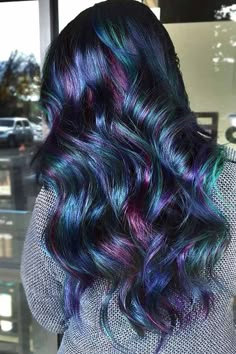 So, You Want To Go Oil Slick Hair? Top Tips You Should Know ★ Oil Slick Hair Color, Oil Slick Hair, Slick Hair, Mermaid Hair Color, Galaxy Hair, Perfect Hair Color, Fun Hair, Oil Slick, Cool Hair