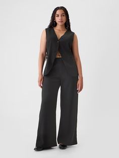 365 High Rise Trousers | Gap Spring Business Casual Pantsuit With Belt Loops, Gap Business Casual Trousers, Sleek Wide Leg Pants For Spring Workwear, Elegant Gap Straight Leg Bottoms, Chic Gap Bottoms For Spring, Tailored Wide Leg Pants For Summer Workwear, Elegant Gap Bottoms For Spring, Tailored Sleek Wide Leg Pants For Spring, Tailored Dress Pants For Summer Workwear