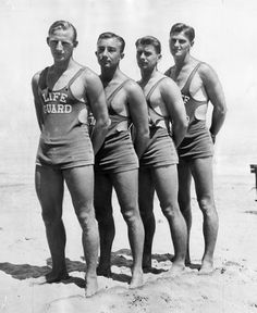 Vintage Swimmer, A Day At The Beach, Manama, Photo Vintage, Vintage Portraits, Day At The Beach, Moda Vintage