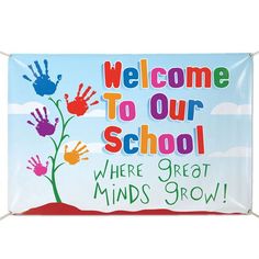 there is a sign that says welcome to our school where great minds grow