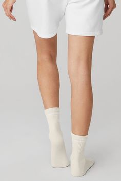 Instant classic. The Unisex Half-Crew Throwback Sock has all the features of a fave: a super-soft feel, comfy cushioning and classic stripe detail. Wear it tall or scrunched with leggings or shorts and your go-to sneakers. Comfy cushioning White Sporty Everyday Socks, Comfortable Soft White Socks, White Super Soft Socks, White Super Soft Comfortable Socks, Comfortable Super Soft White Socks, Woman Back, Bone White, Back Women, Alo Yoga