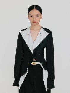 Composition : Shell : Silk 100 % / Trim : Silk 100 %Color : BlackCountry of Origin : KOREA Tailored Black V-neck Top, Tailored Black Top For Evening, Chic Tailored Tops For Evening, Tailored Long Sleeve Evening Tops, Layered Blouse, Asian Fashion, Black Blouse, Top Blouse, Composition